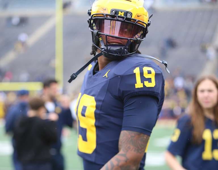Maize&BlueReview: Michigan Wolverines  Football & Basketball Recruiting