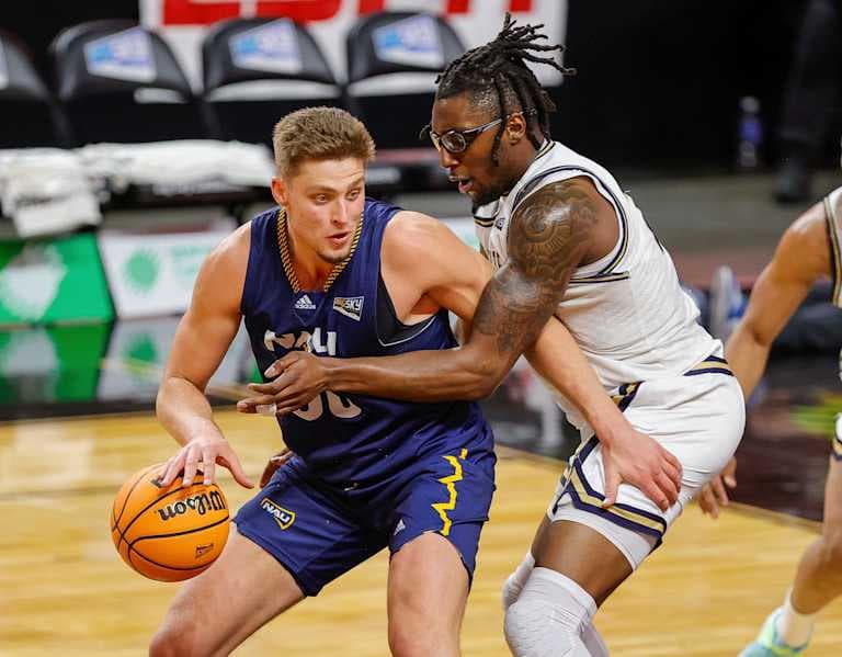 InsideNDSports: Notre Dame Fighting Irish Football & Basketball Recruiting