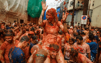 Spanish town’s ‘Tomatina’ street battle