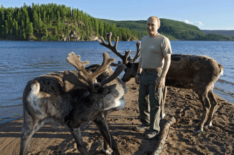 Putin ‘cut out heart of deer’ as a gift