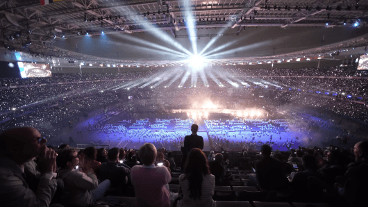 Paralympics end with spectacular light show