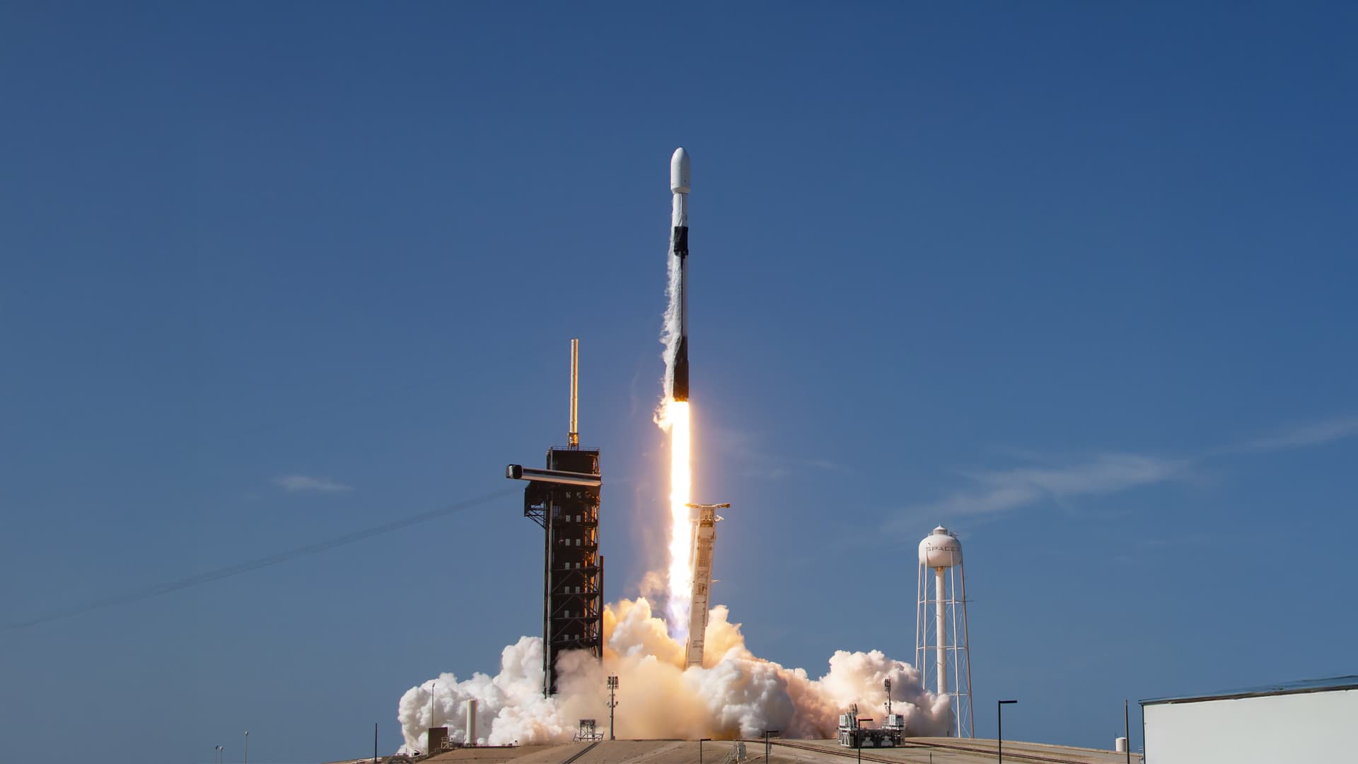 EUMETSAT | Monitoring the weather and climate from space